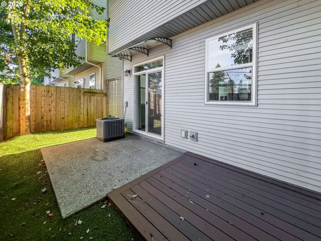 1514 Se 117TH Ave, Portland, OR 97216