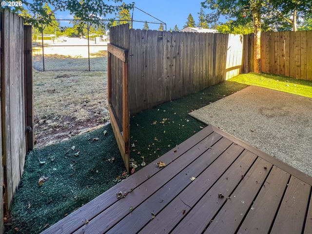 1514 Se 117TH Ave, Portland, OR 97216
