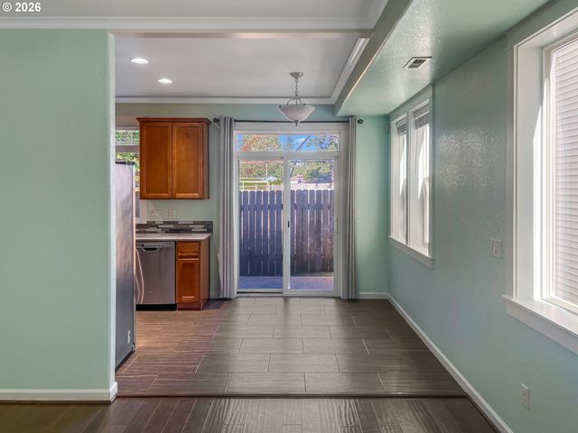1514 Se 117TH Ave, Portland, OR 97216