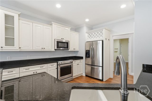 41 Crestwood Drive, Savannah, GA 31405