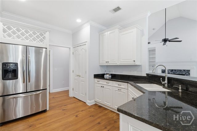 41 Crestwood Drive, Savannah, GA 31405