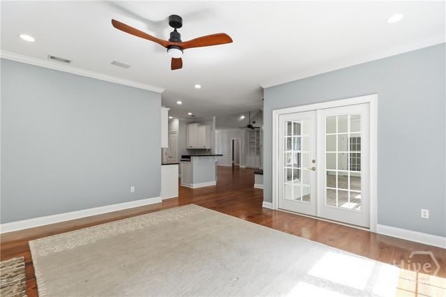 41 Crestwood Drive, Savannah, GA 31405