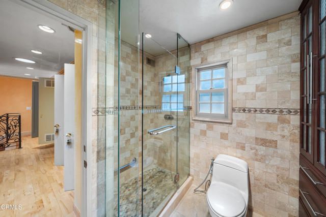 1118 Oberlin Drive, Glendale, CA 91205