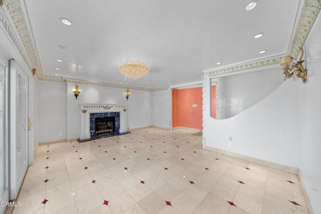 1118 Oberlin Drive, Glendale, CA 91205