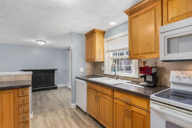 153 Diamond Hill Road, Warwick, RI 02886