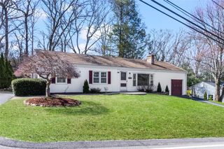 153 Diamond Hill Road, Warwick, RI 02886