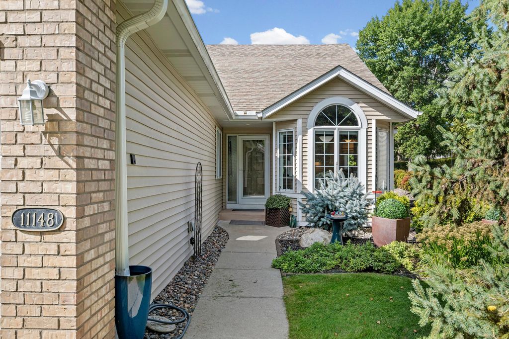 11148 Wyoming Road S, Bloomington, MN 55438 — photo 5