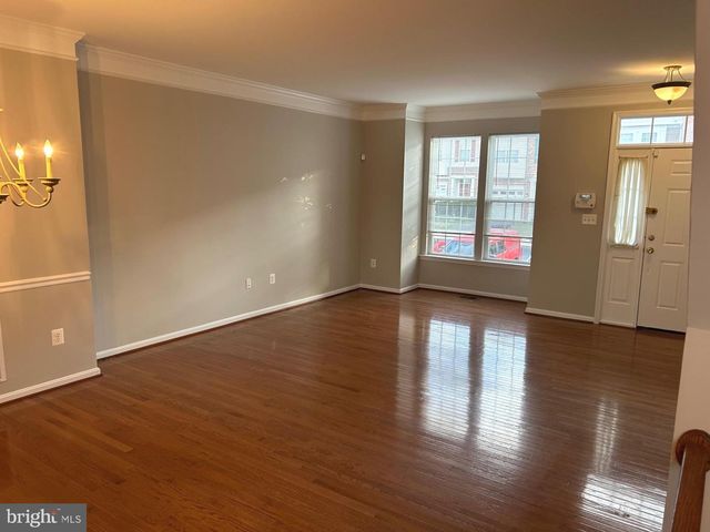 529 LEGRACE TER NE, Leesburg, VA 20176