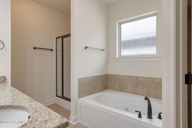 208 Marston House Drive, Youngsville, LA 70592