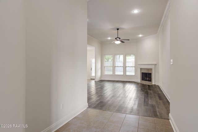 208 Marston House Drive, Youngsville, LA 70592