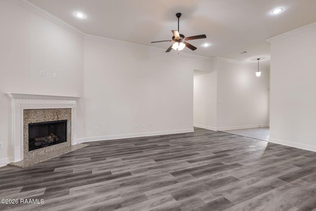 208 Marston House Drive, Youngsville, LA 70592