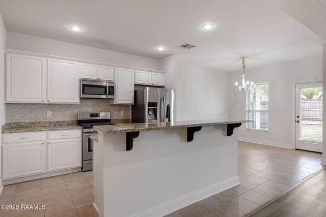 208 Marston House Drive, Youngsville, LA 70592