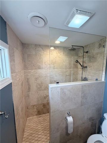 807 Lakeview Drive, Pittsburg, KS 66762