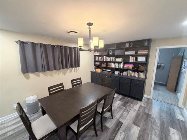 807 Lakeview Drive, Pittsburg, KS 66762