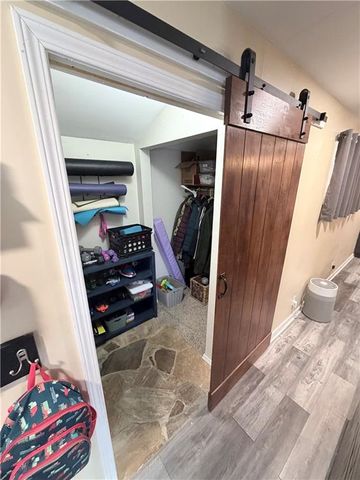 807 Lakeview Drive, Pittsburg, KS 66762