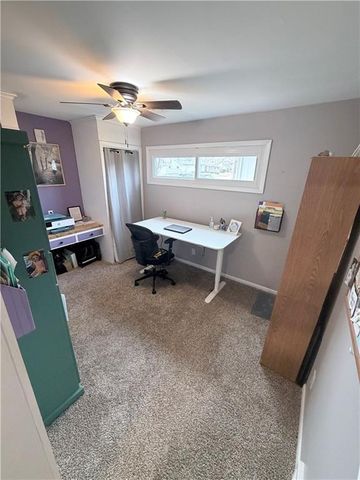 807 Lakeview Drive, Pittsburg, KS 66762