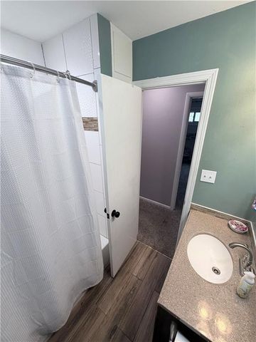 807 Lakeview Drive, Pittsburg, KS 66762