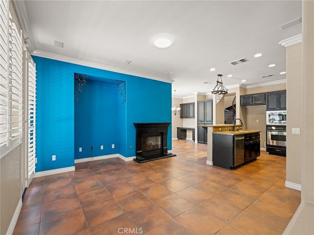 28304 Lorita Lane, Saugus, CA 91350