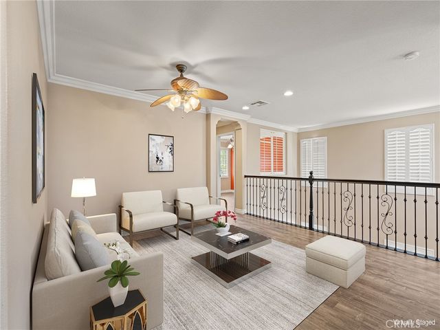 28304 Lorita Lane, Saugus, CA 91350