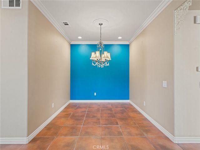 28304 Lorita Lane, Saugus, CA 91350