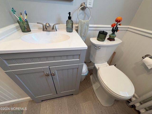 154 8th Street A, Belford, NJ 07718