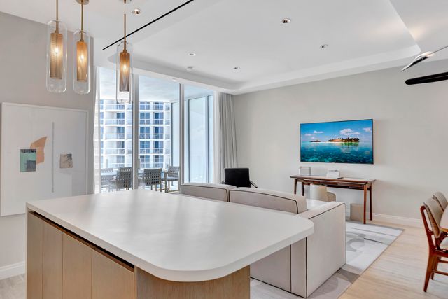525 N FORT LAUDERDALE BEACH Boulevard 1705, Fort Lauderdale, FL 33304
