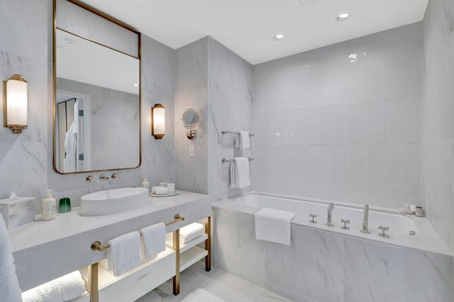 525 N FORT LAUDERDALE BEACH Boulevard 1705, Fort Lauderdale, FL 33304