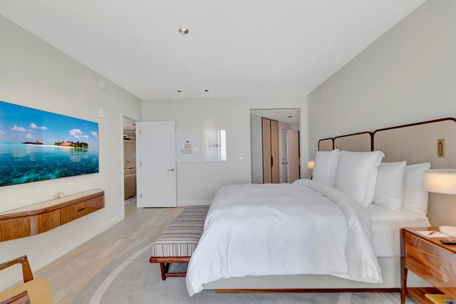 525 N FORT LAUDERDALE BEACH Boulevard 1705, Fort Lauderdale, FL 33304