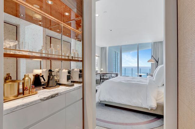 525 N FORT LAUDERDALE BEACH Boulevard 1705, Fort Lauderdale, FL 33304