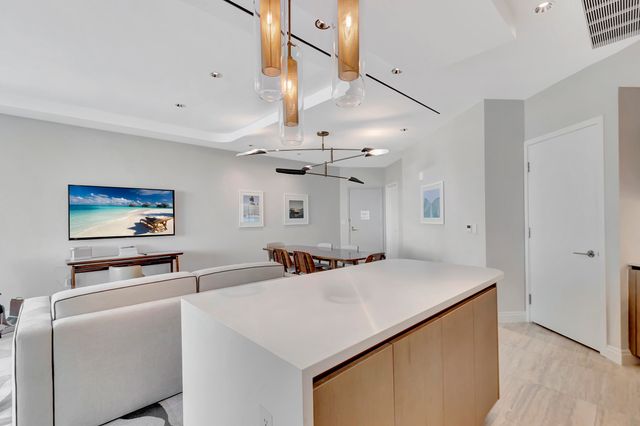 525 N FORT LAUDERDALE BEACH Boulevard 1705, Fort Lauderdale, FL 33304