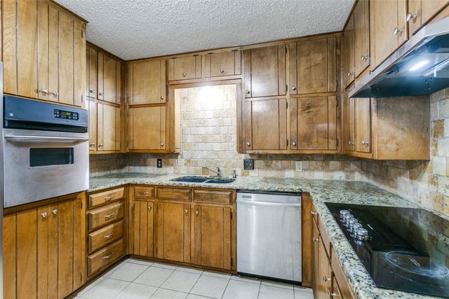 6513 Paula Court, North Richland Hills, TX 76182