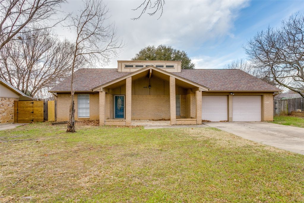 6513 Paula Court, North Richland Hills, TX 76182