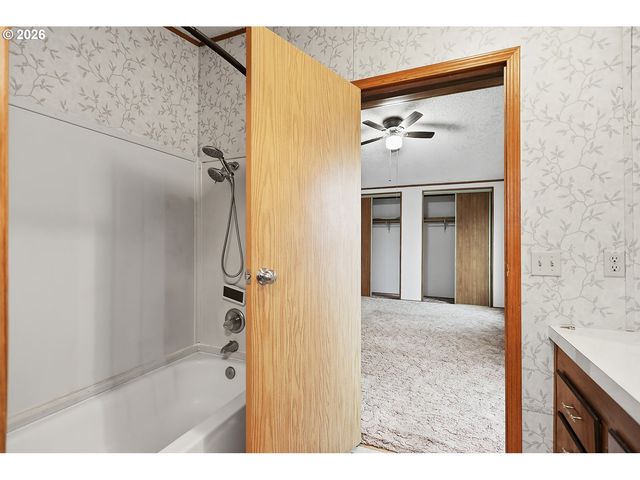 61 GORE Rd, Goldendale, WA 98620