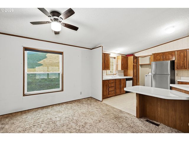 61 GORE Rd, Goldendale, WA 98620