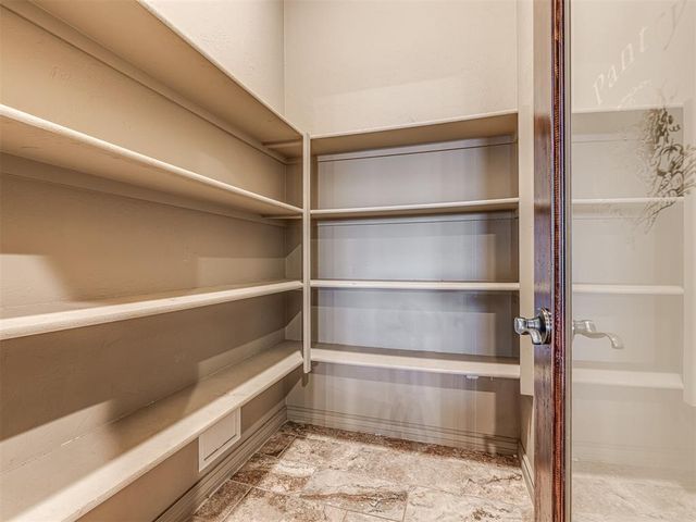 18209 Haslemere Lane, Edmond, OK 73012