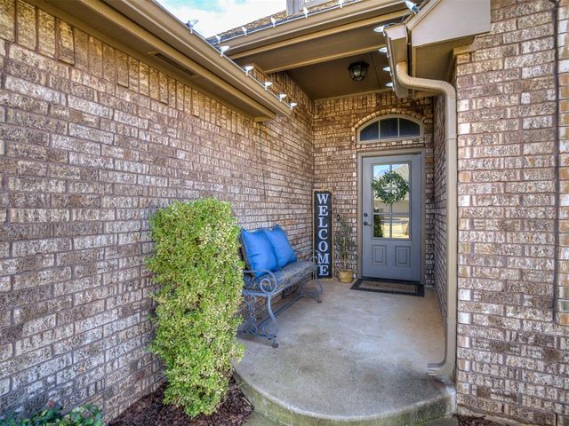 18209 Haslemere Lane, Edmond, OK 73012