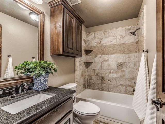 18209 Haslemere Lane, Edmond, OK 73012