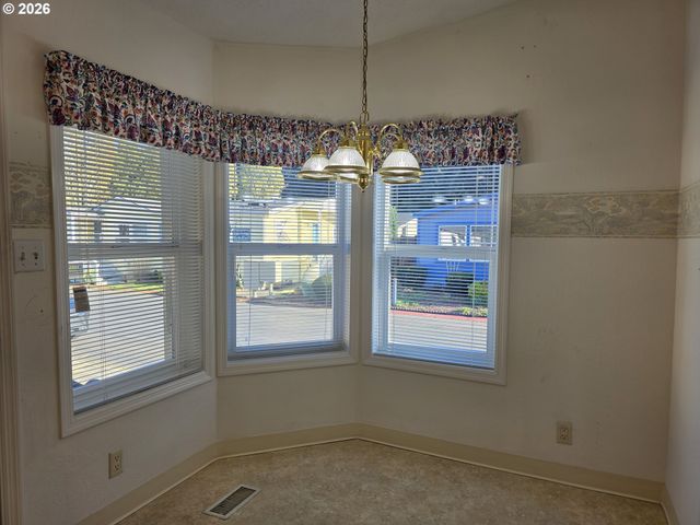 15768 Se POWELL Blvd 28, Portland, OR 97236