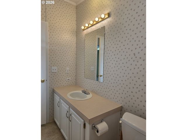 15768 Se POWELL Blvd 28, Portland, OR 97236