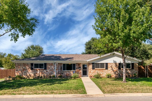 7601 Noreast Drive, North Richland Hills, TX 76180