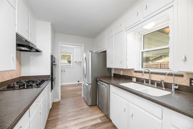7601 Noreast Drive, North Richland Hills, TX 76180
