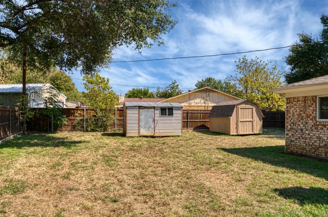 7601 Noreast Drive, North Richland Hills, TX 76180