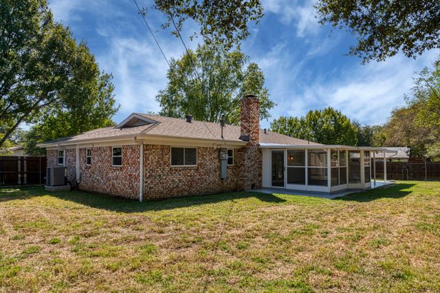 7601 Noreast Drive, North Richland Hills, TX 76180