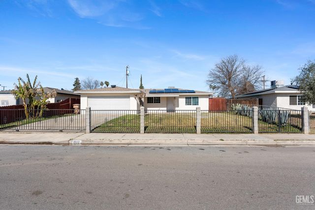 1900 Faxon Avenue, Bakersfield, CA 93304