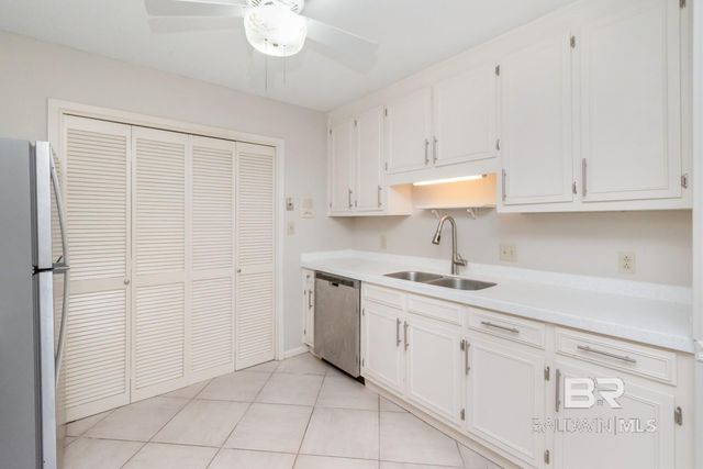 6928 N Cobblestone Way, Mobile, AL 36608