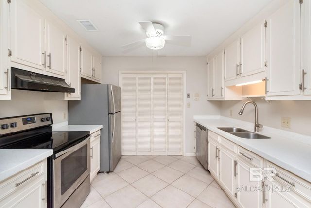 6928 N Cobblestone Way, Mobile, AL 36608