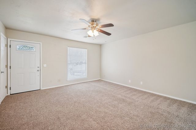 14336 S 299th East Avenue, Coweta, OK 74429