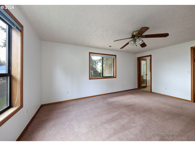4017 Ne 157TH Ave, Vancouver, WA 98682