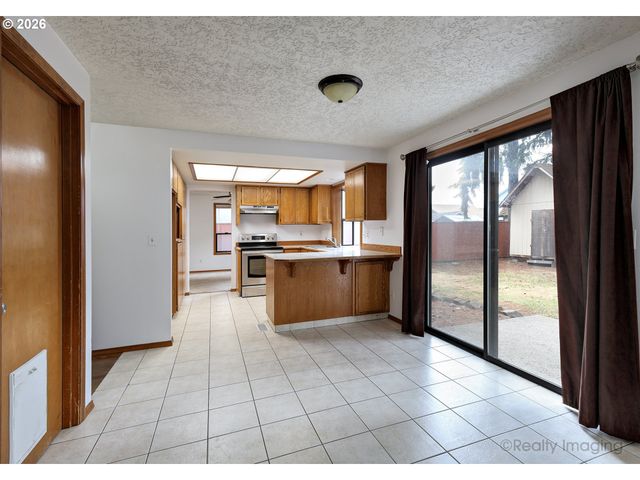 4017 Ne 157TH Ave, Vancouver, WA 98682