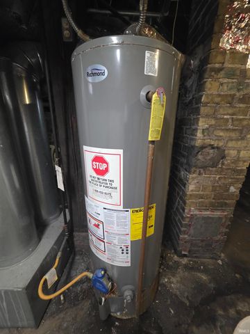 2512 Mishawaka Avenue, South Bend, IN 46615